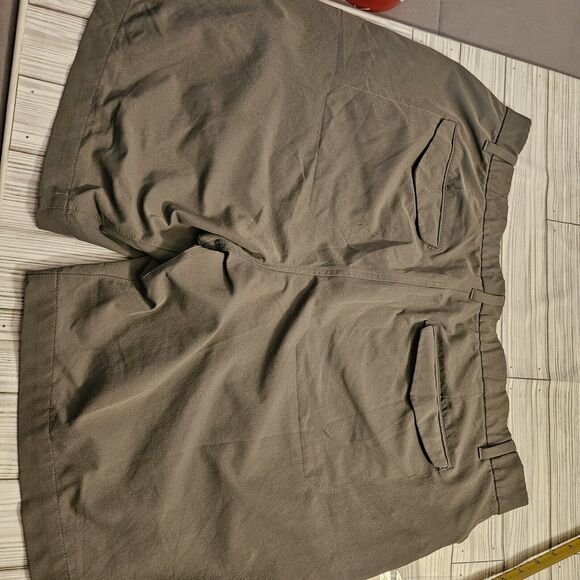 REI Coop Shorts Mens 40 Gray Hike Run Athletic Travel Gorpcore - Picture 7 of 8